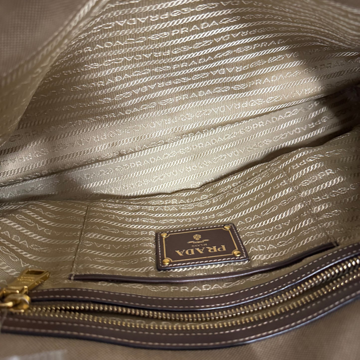 Prada shopping