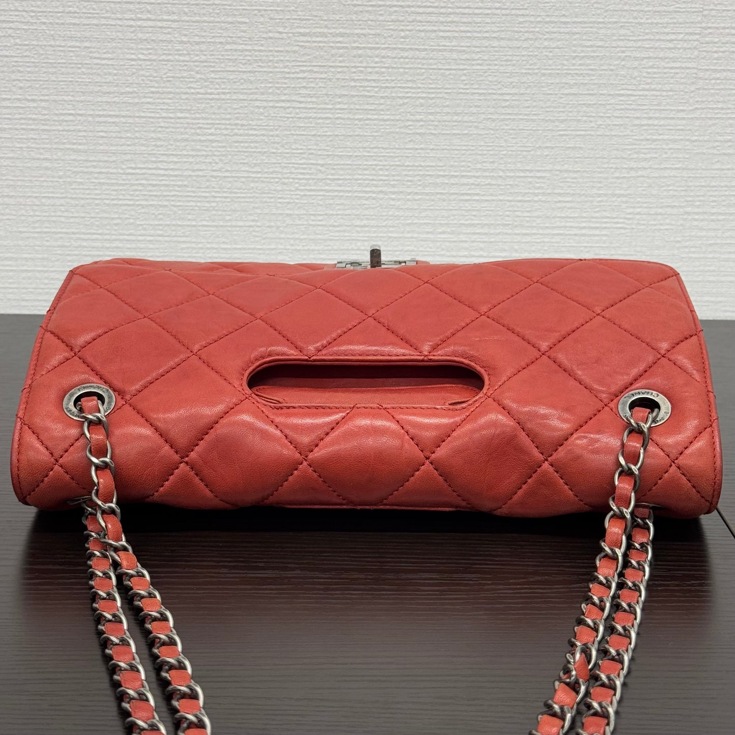 Chanel édition limitée rouge