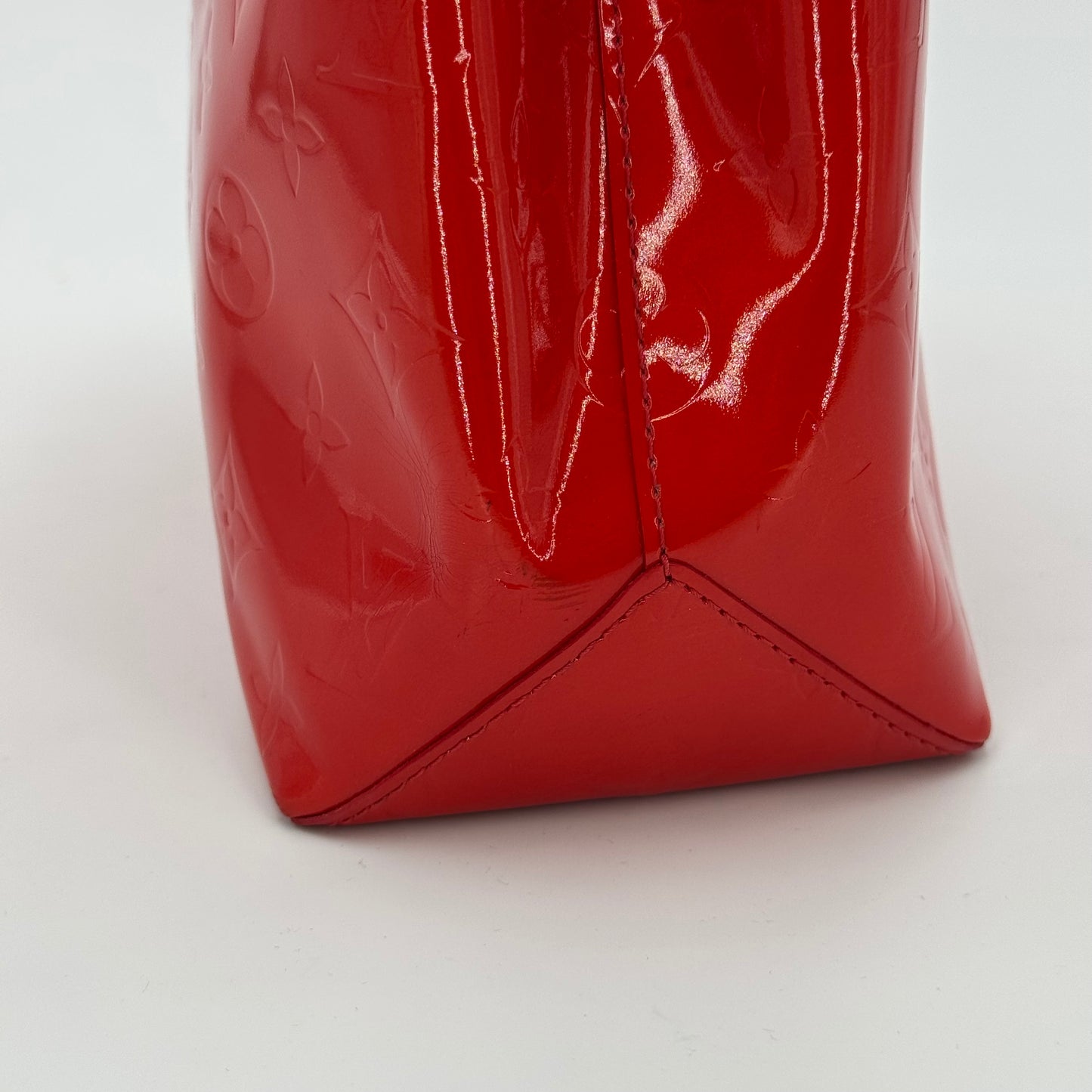 Louis Vuitton Read
