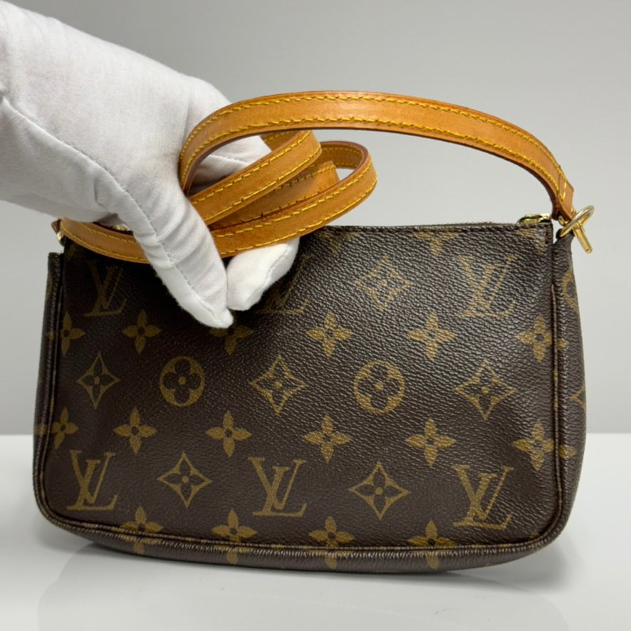 Louis Vuitton Pochette Accessoires Bandoulière