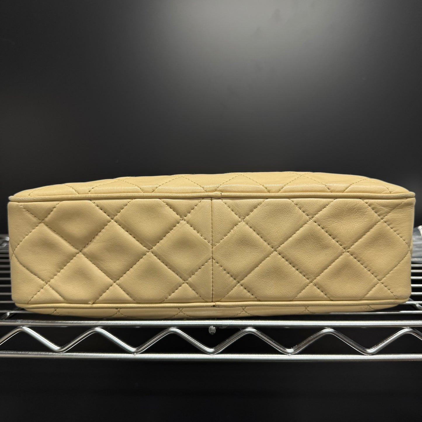 Chanel Caméra Beige