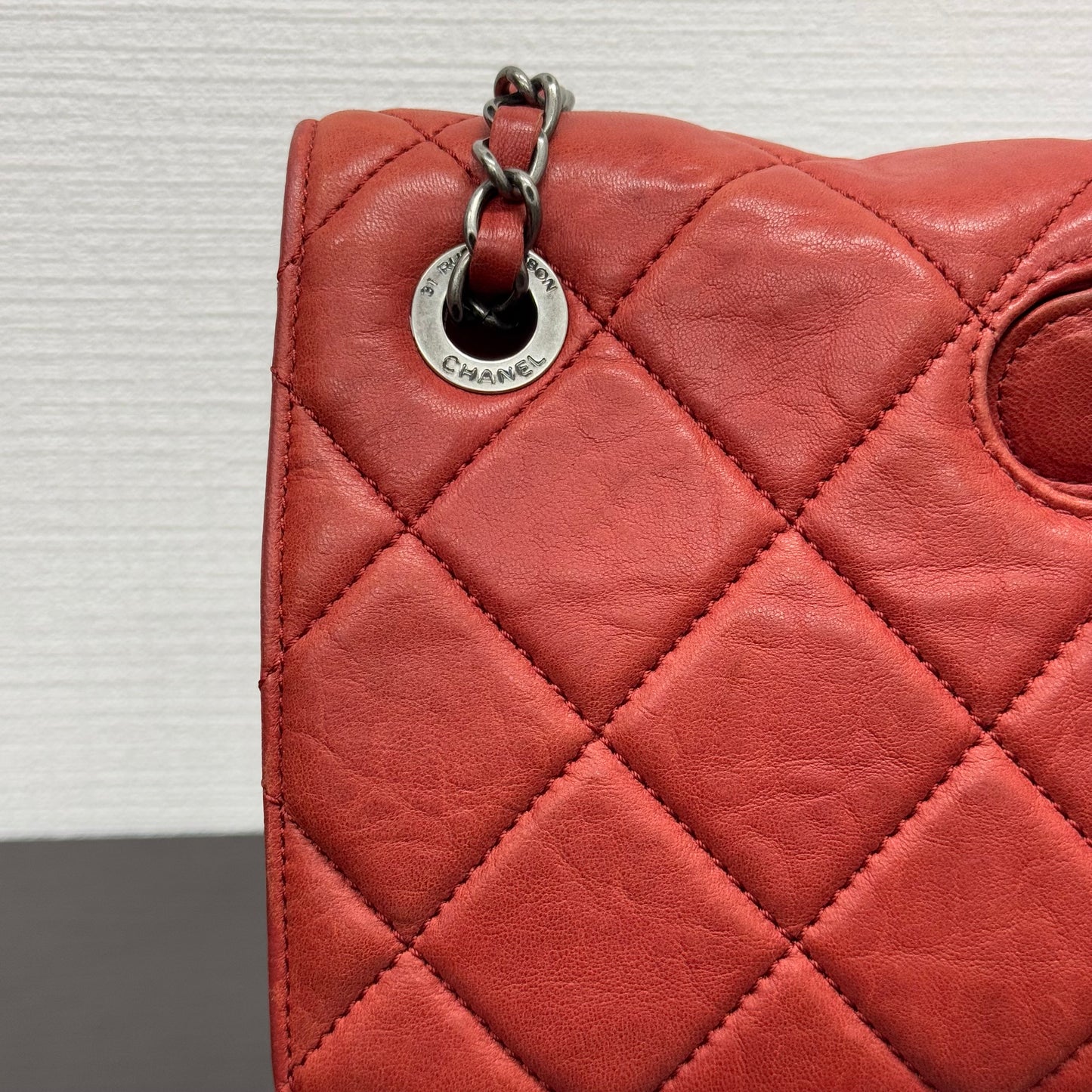 Chanel édition limitée rouge