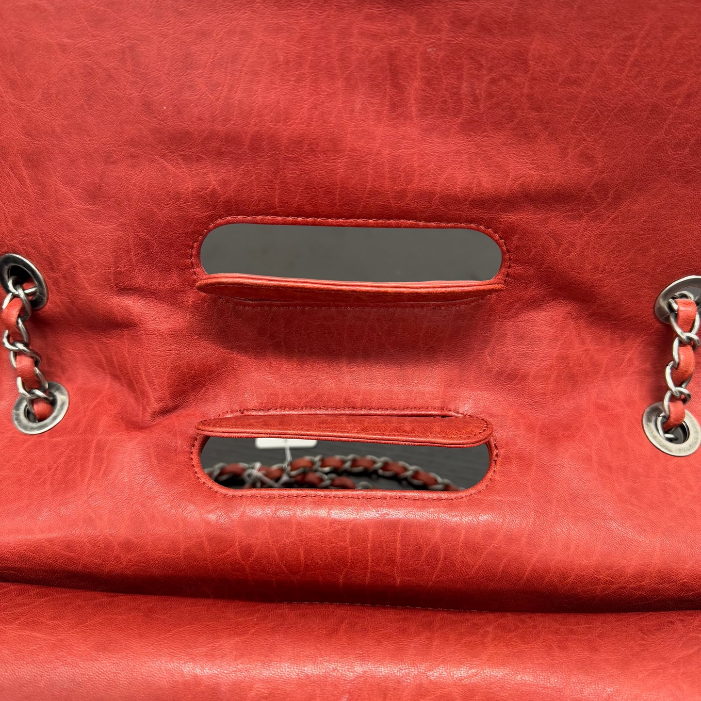 Chanel édition limitée rouge