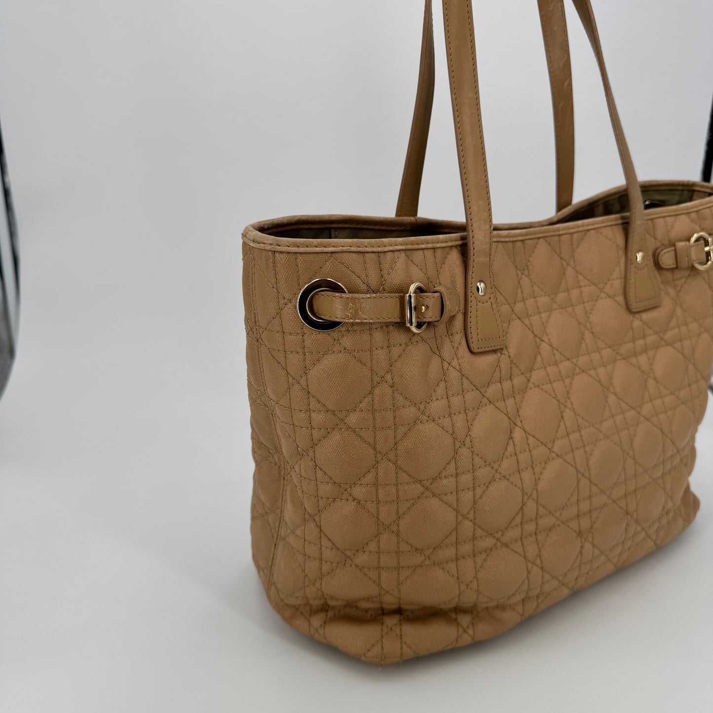 Dior Shopping