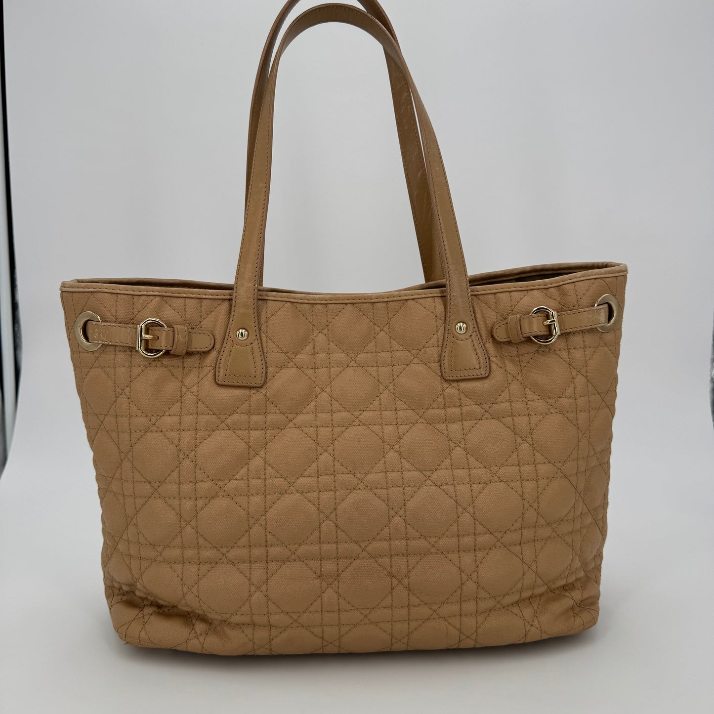 Dior Shopping