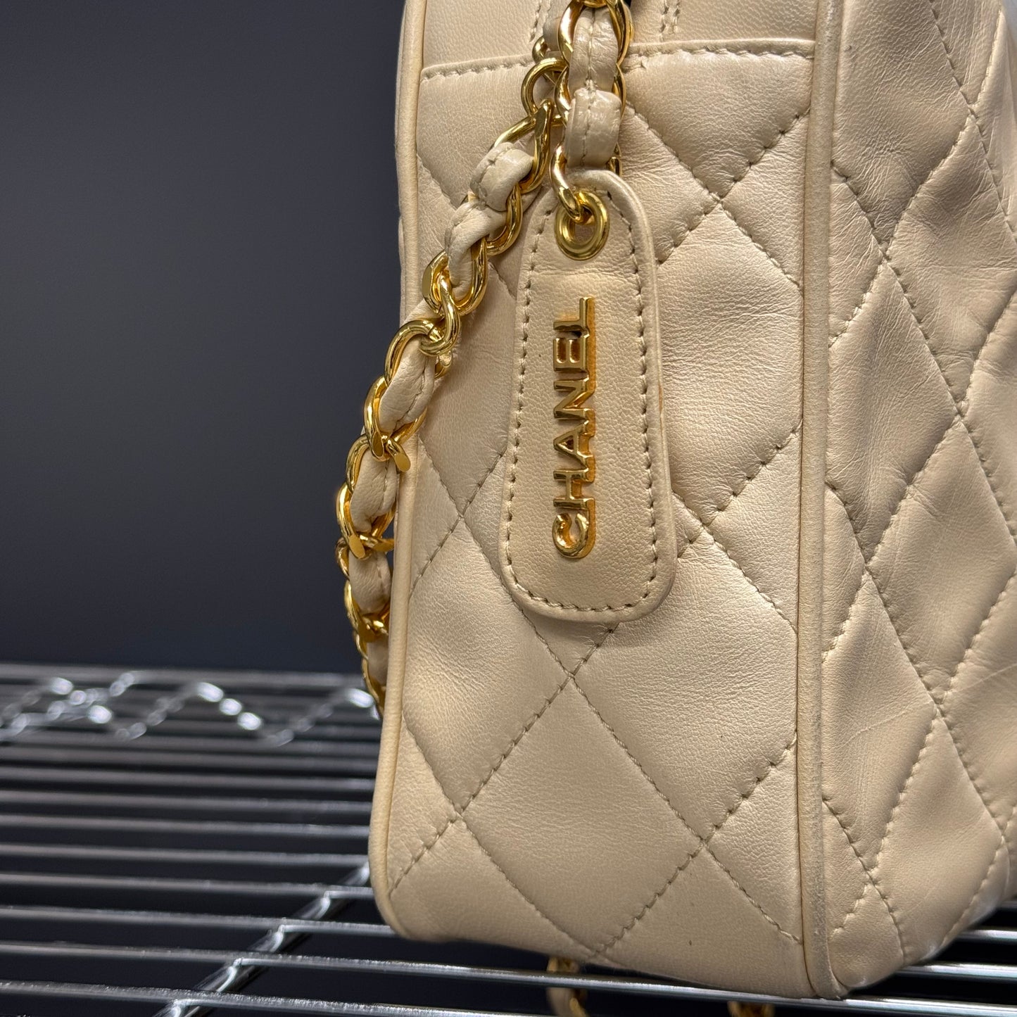 Chanel Caméra Beige