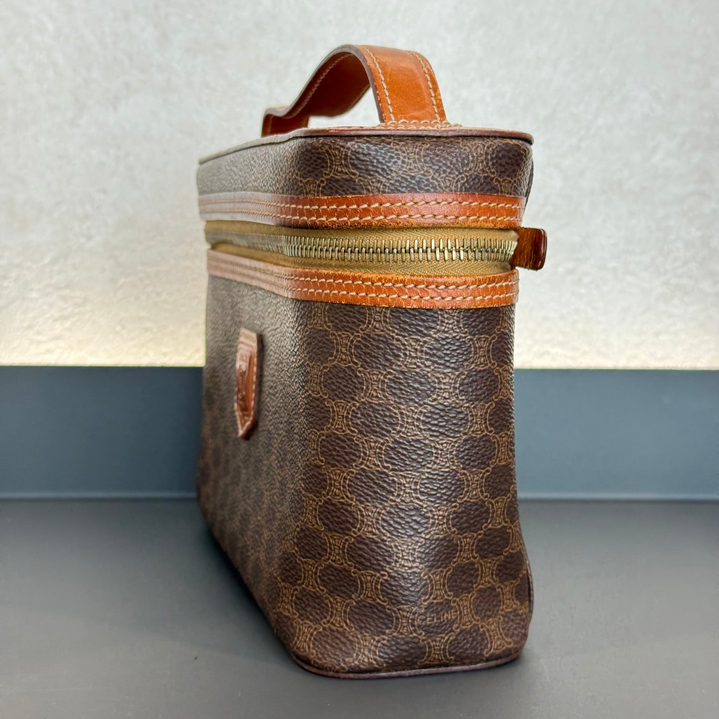 Céline Vanity