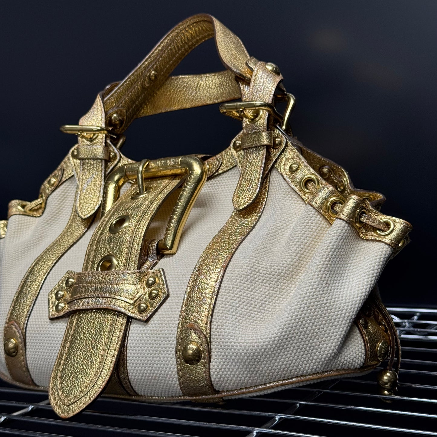 Louis Vuitton Theda