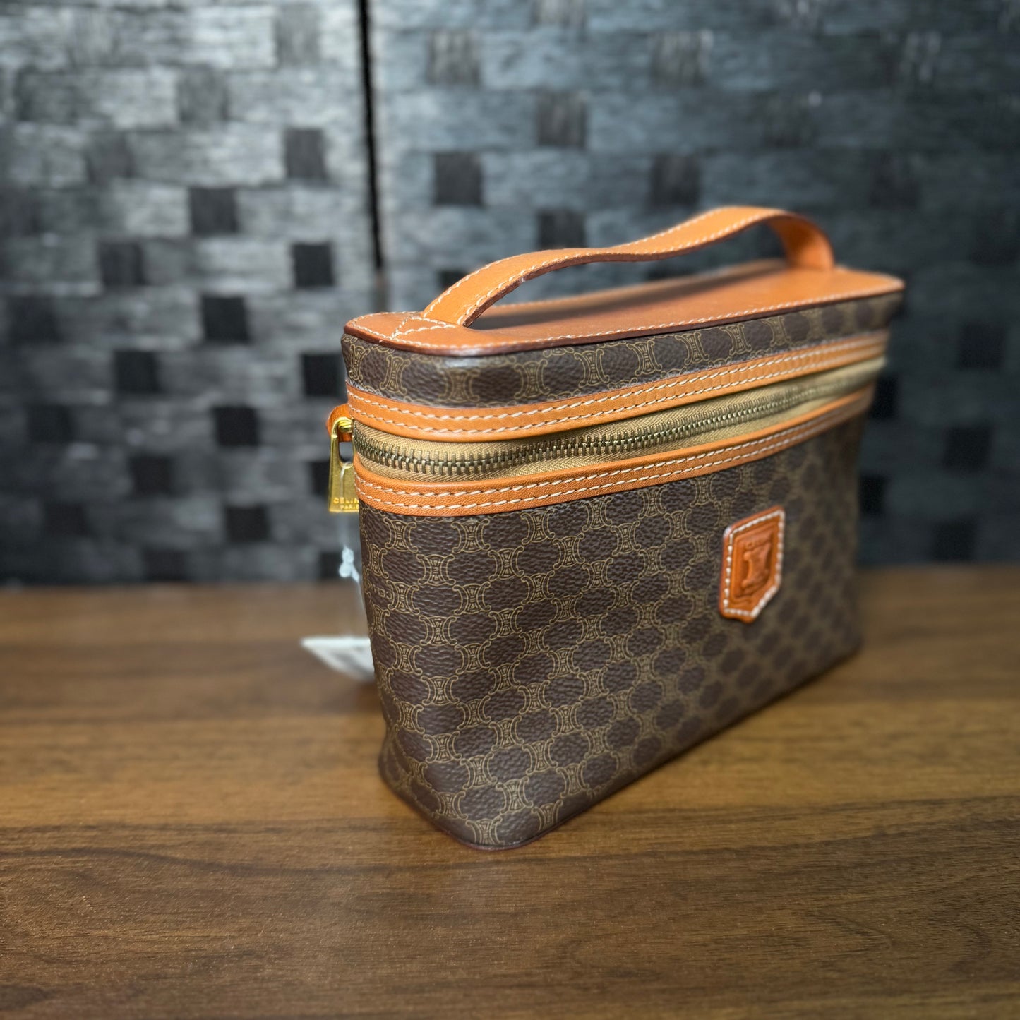 Céline Vanity