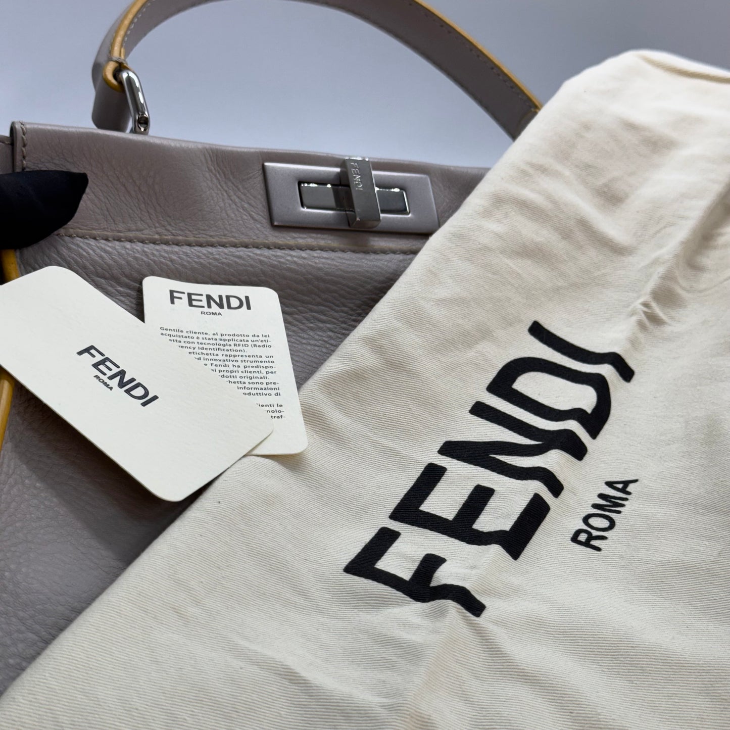 Fendi Peekaboo Regular