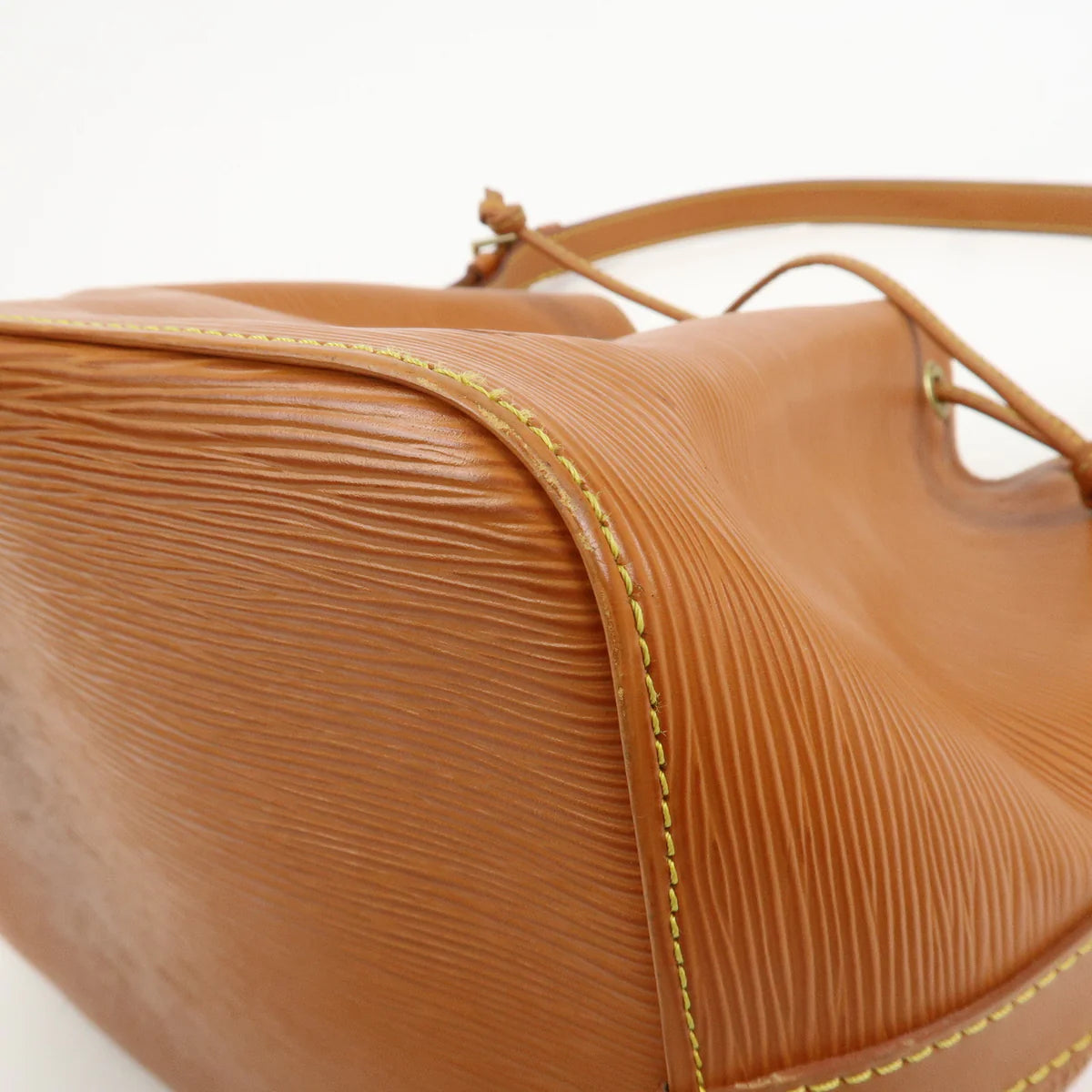 Louis Vuitton Noé - Gold