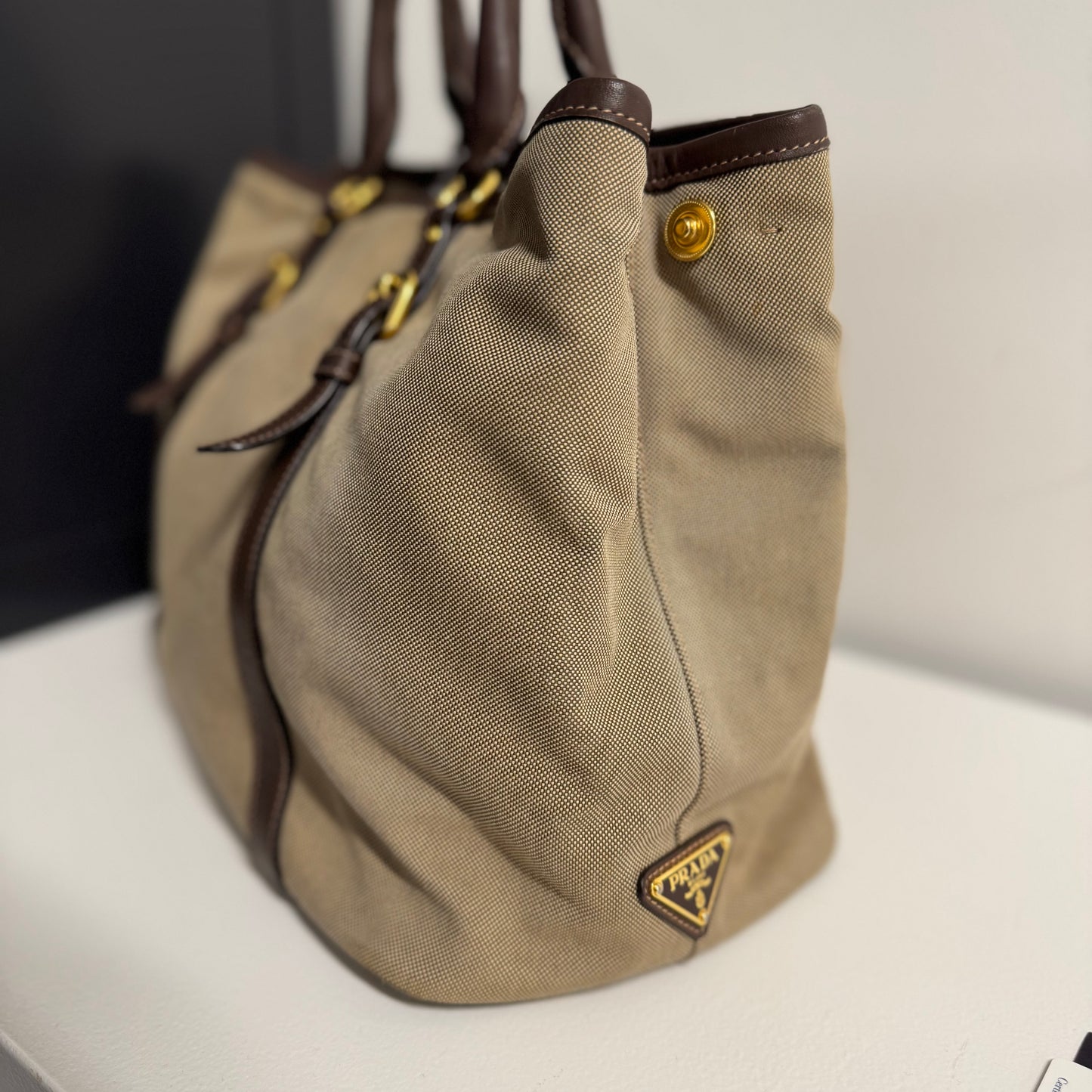 Prada shopping