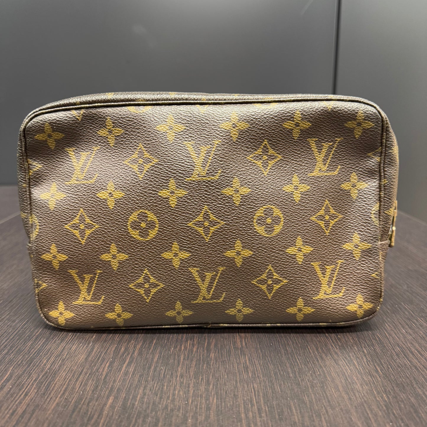 Louis Vuitton trousse de toilette MM