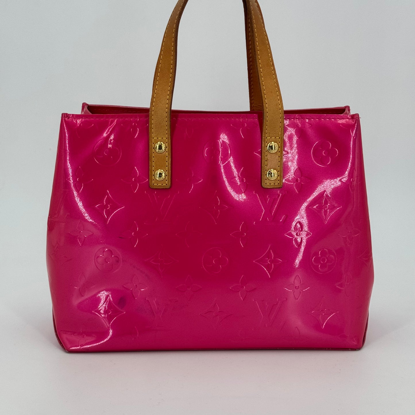 Louis Vuitton Read