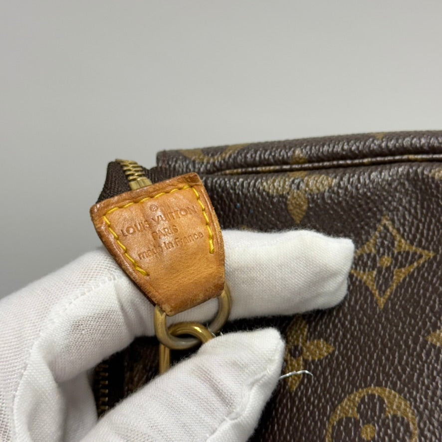 Louis Vuitton Pochette Accessoires Bandoulière
