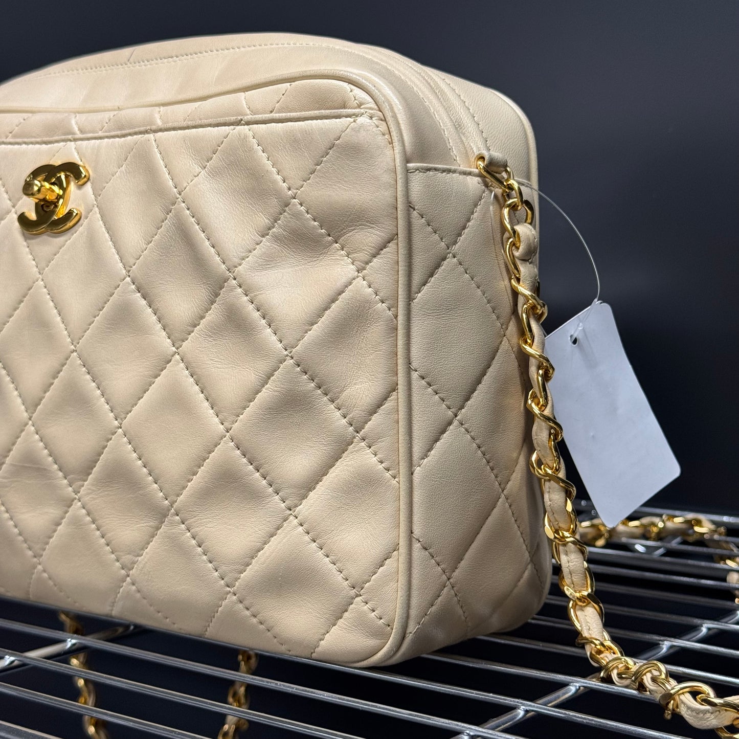 Chanel Caméra Beige