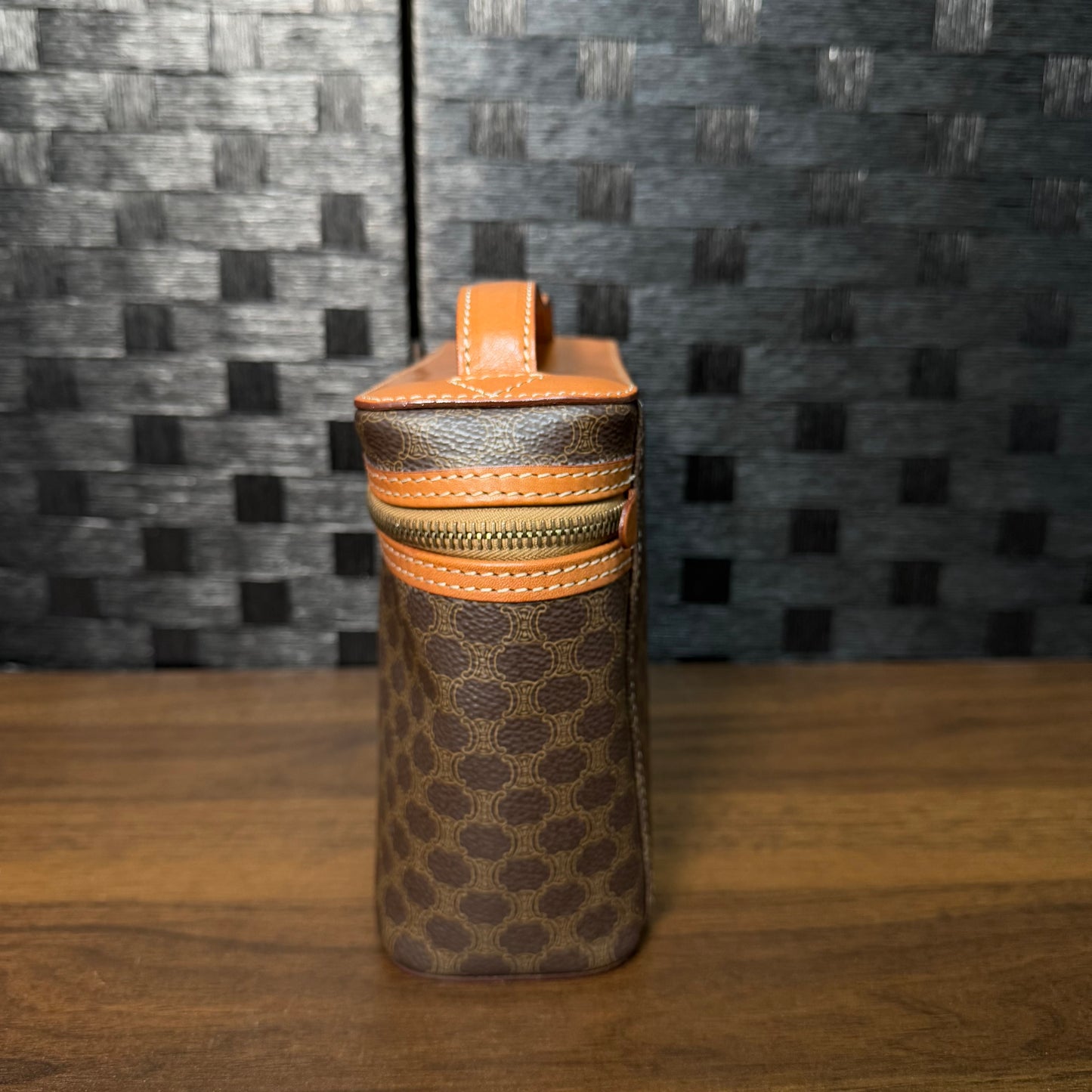 Céline Vanity