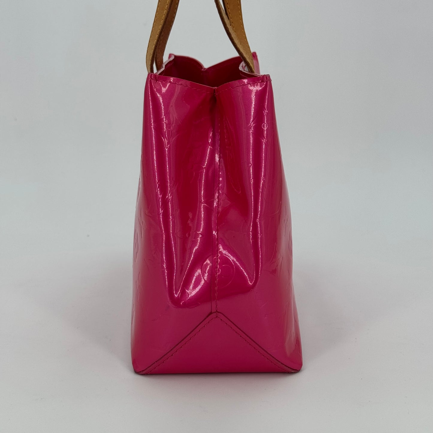 Louis Vuitton Read