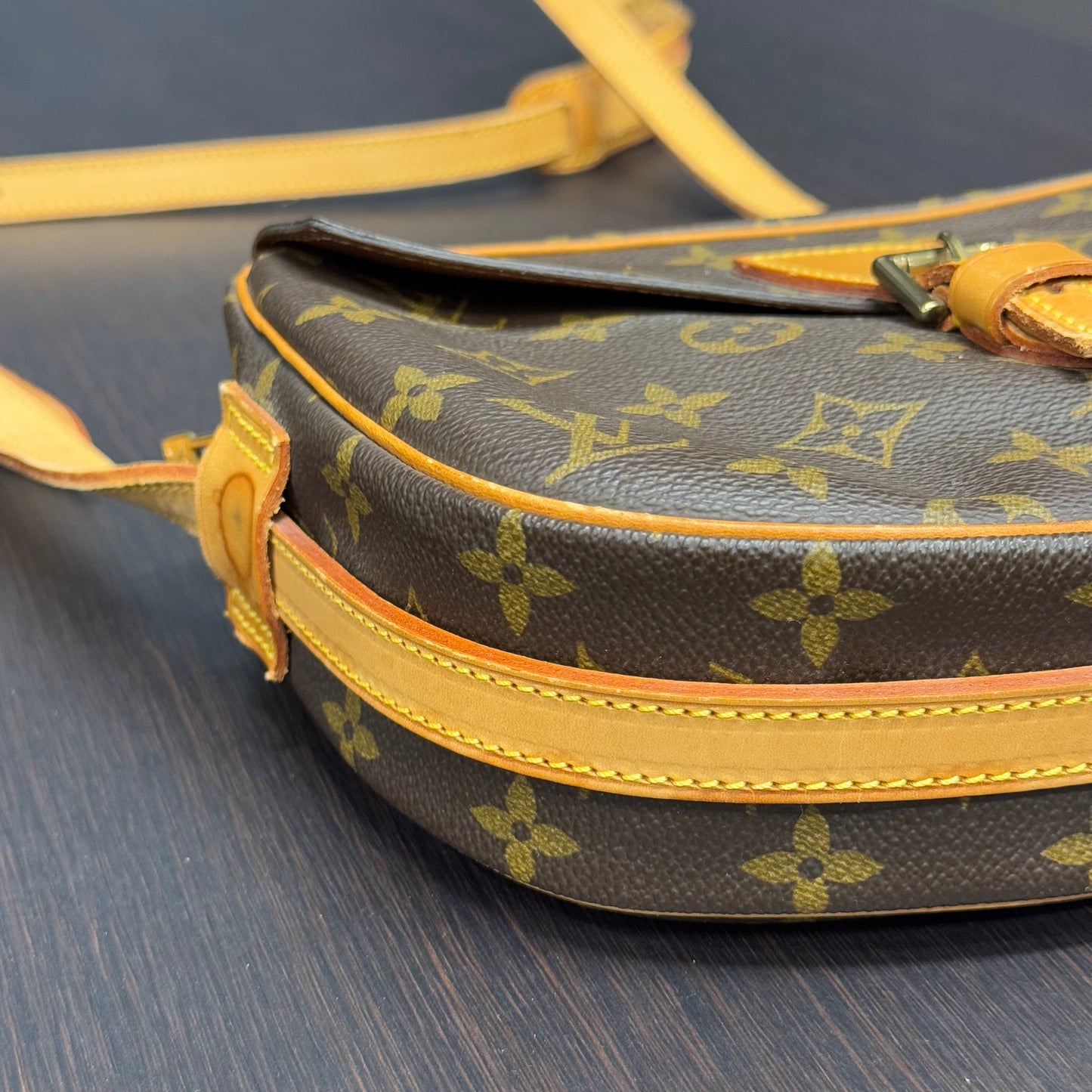 Louis Vuitton Jeune fille