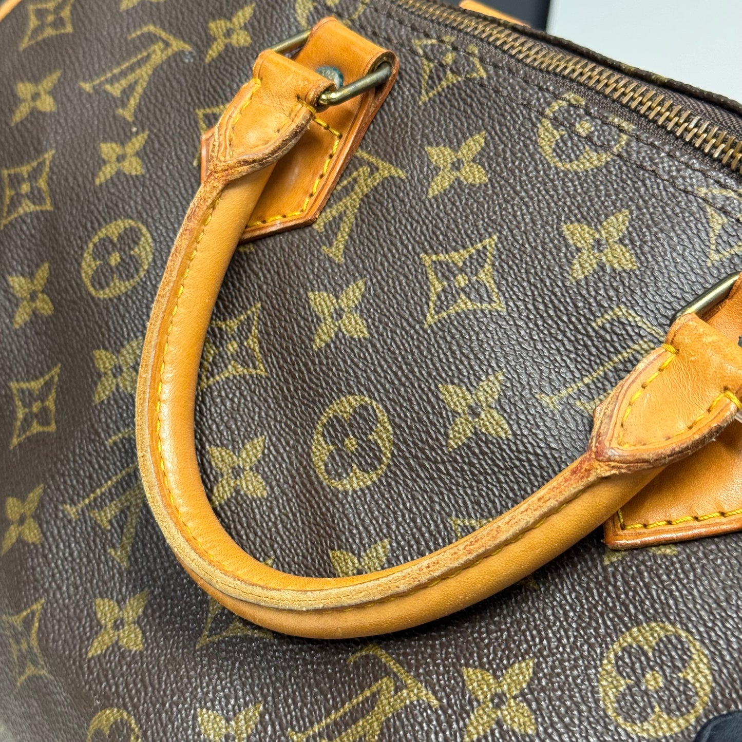 Louis Vuitton Speedy 35