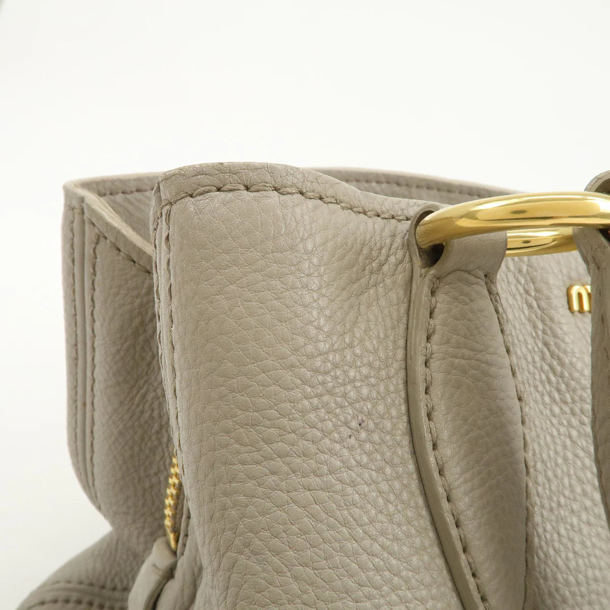 Miu Miu Shopping beige