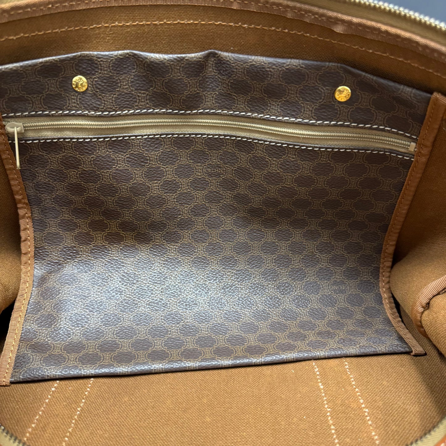 Céline Boston 40