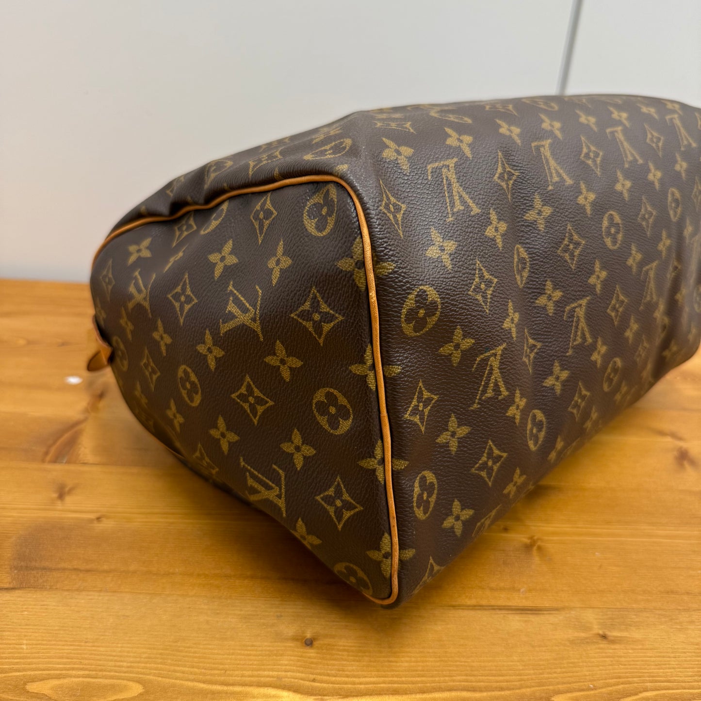 Louis Vuitton Speedy 35