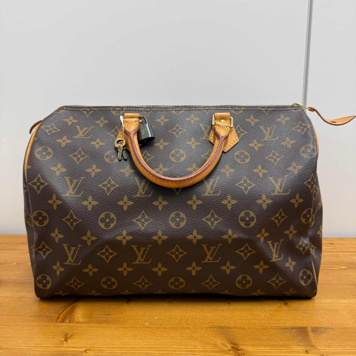 Louis Vuitton Speedy 35