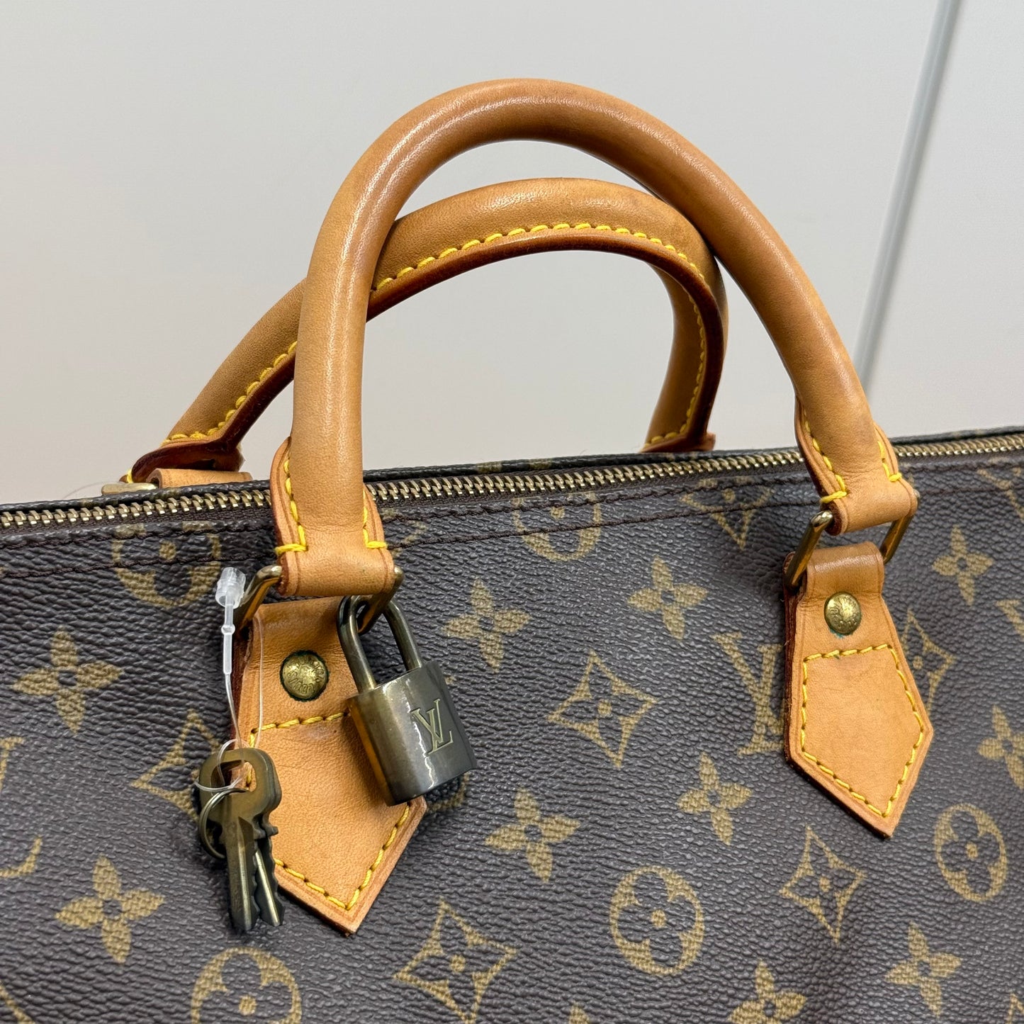 Louis Vuitton Speedy 35