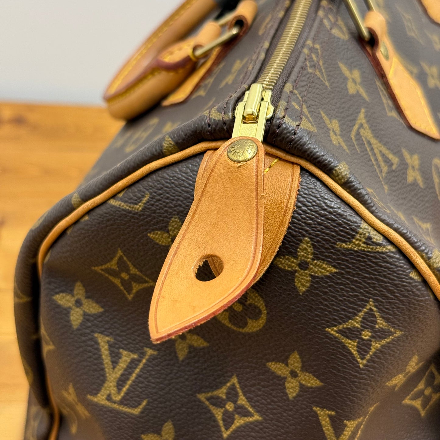 Louis Vuitton Speedy 35