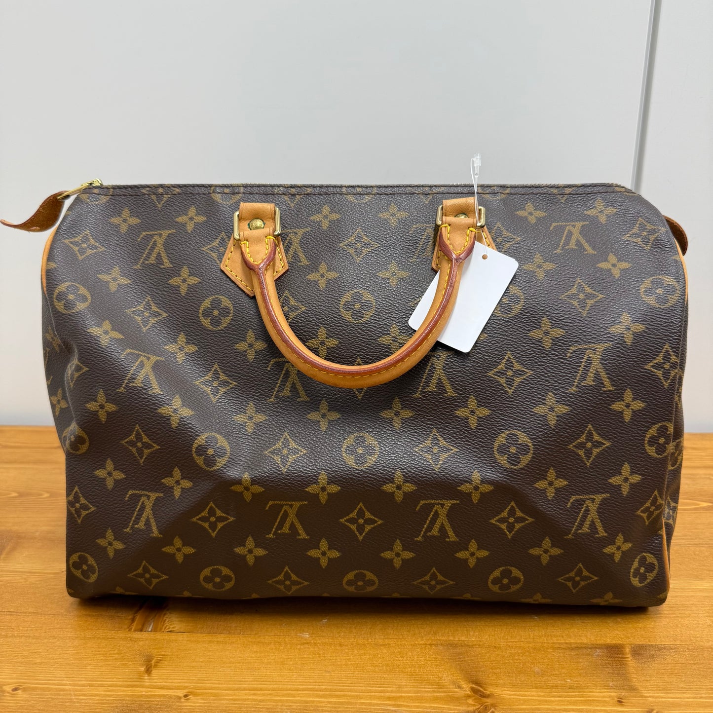 Louis Vuitton Speedy 35