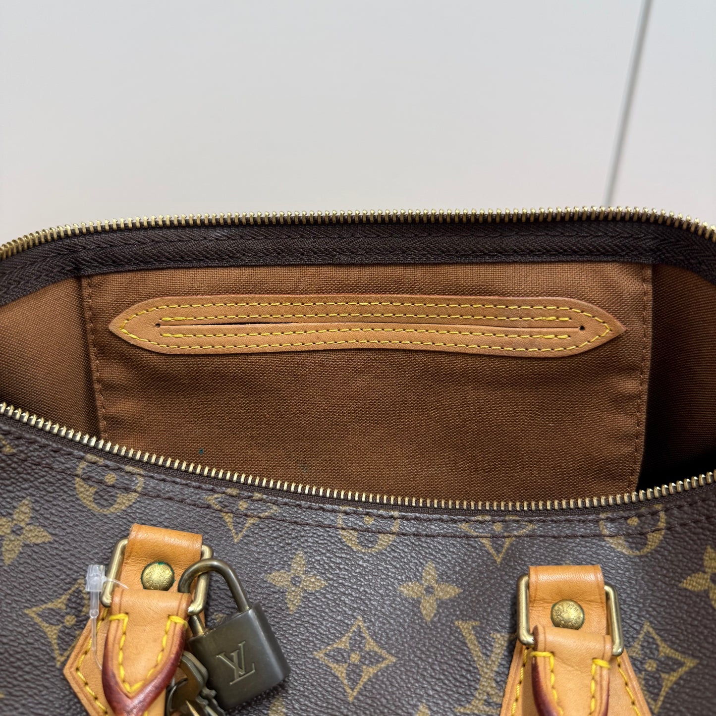 Louis Vuitton Speedy 35