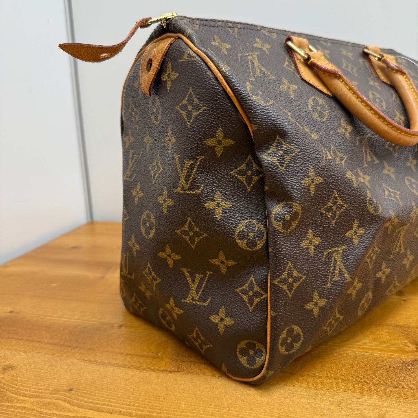 Louis Vuitton Speedy 35