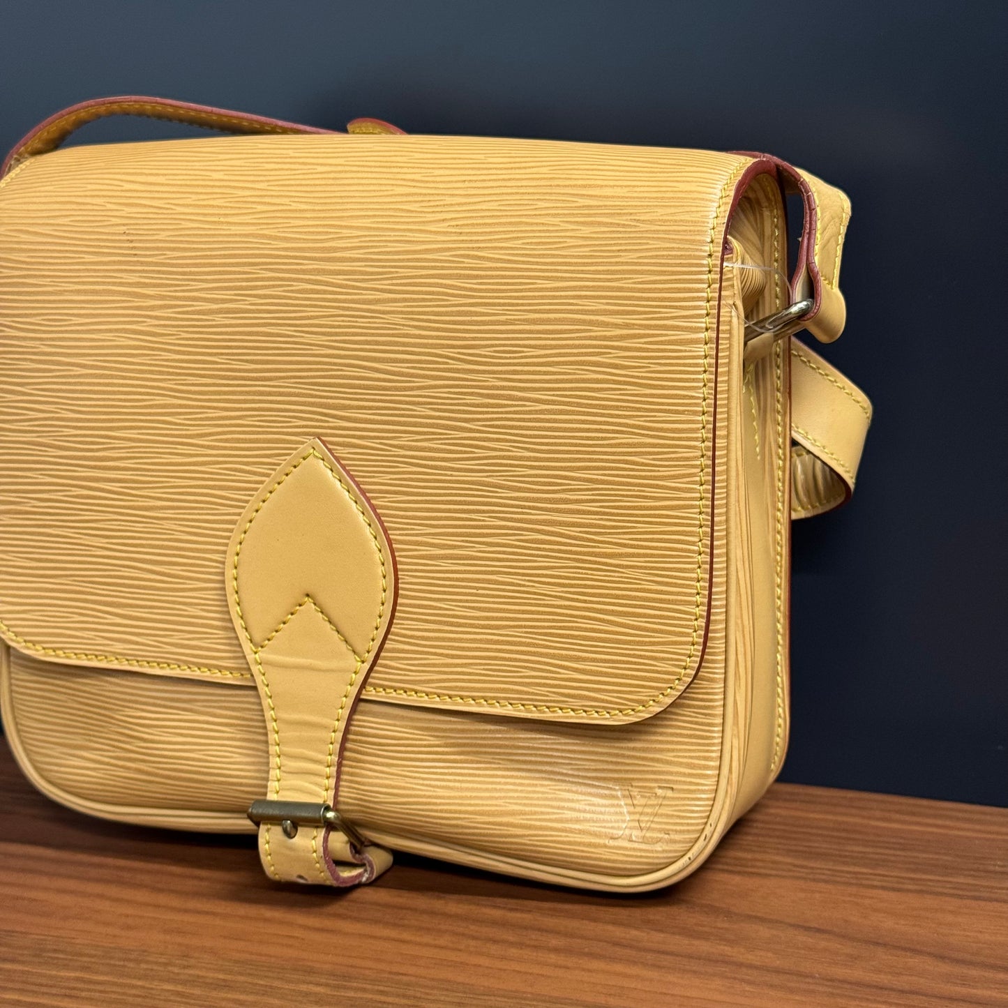 Louis Vuitton Cartouchière