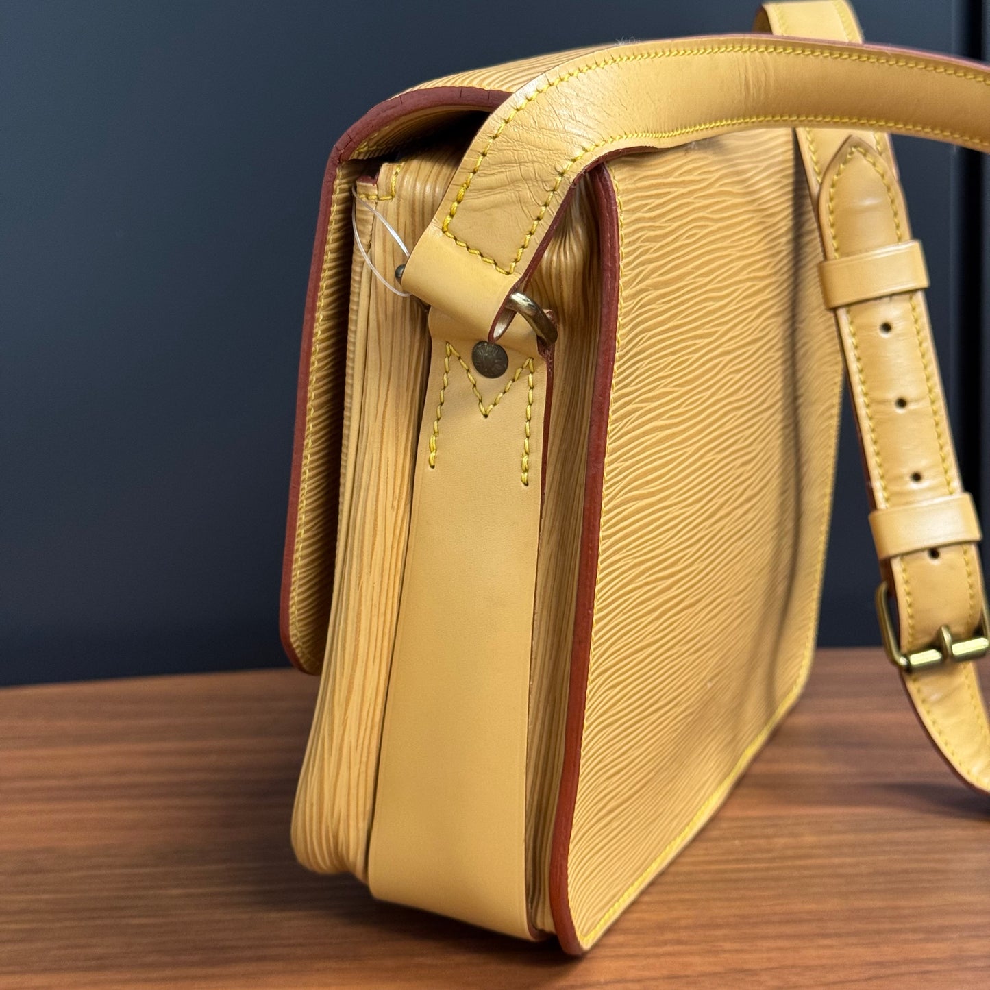Louis Vuitton Cartouchière
