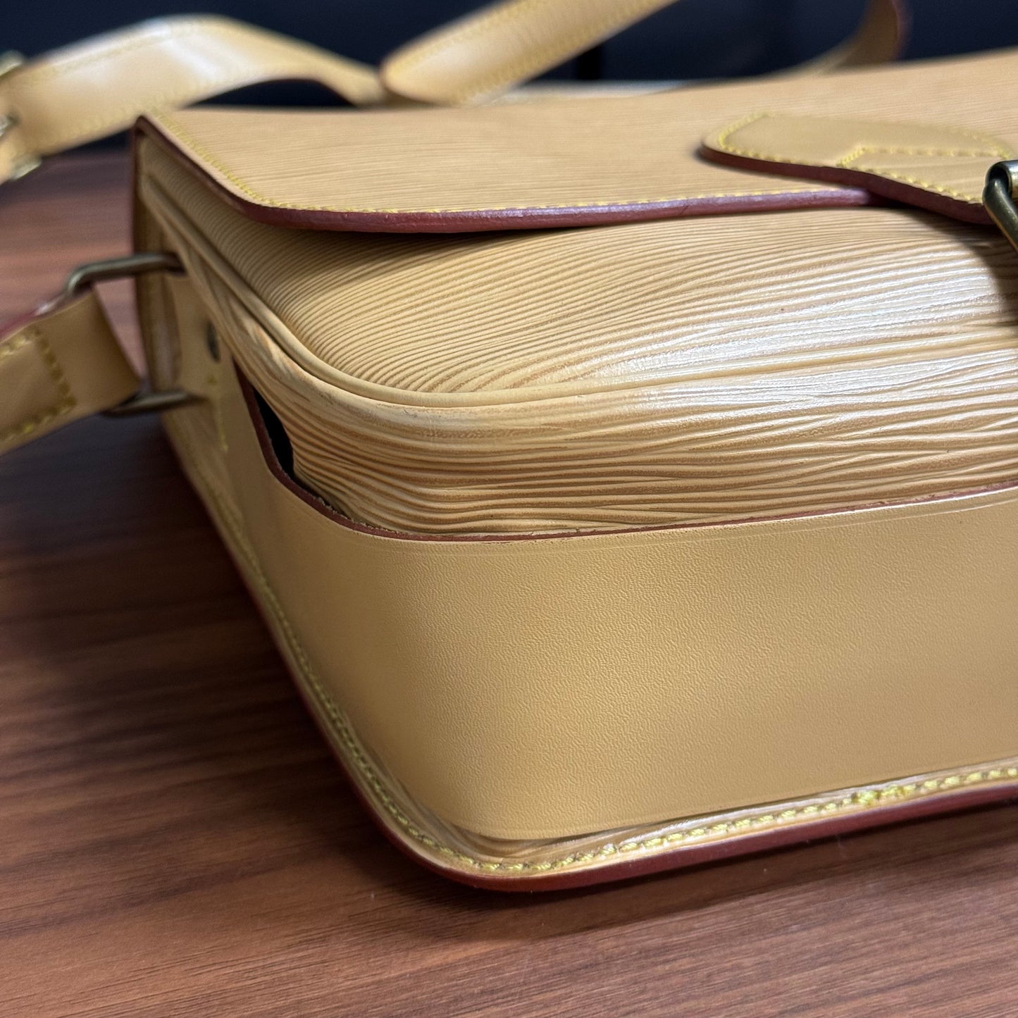 Louis Vuitton Cartouchière