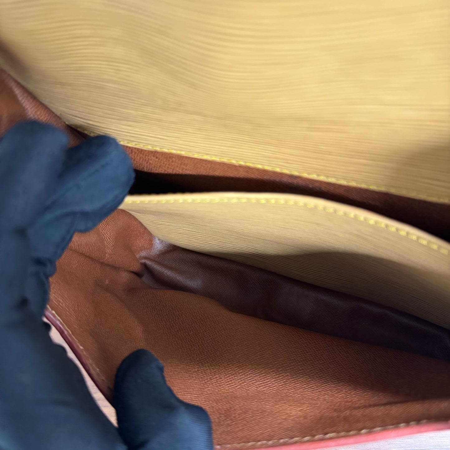Louis Vuitton Cartouchière
