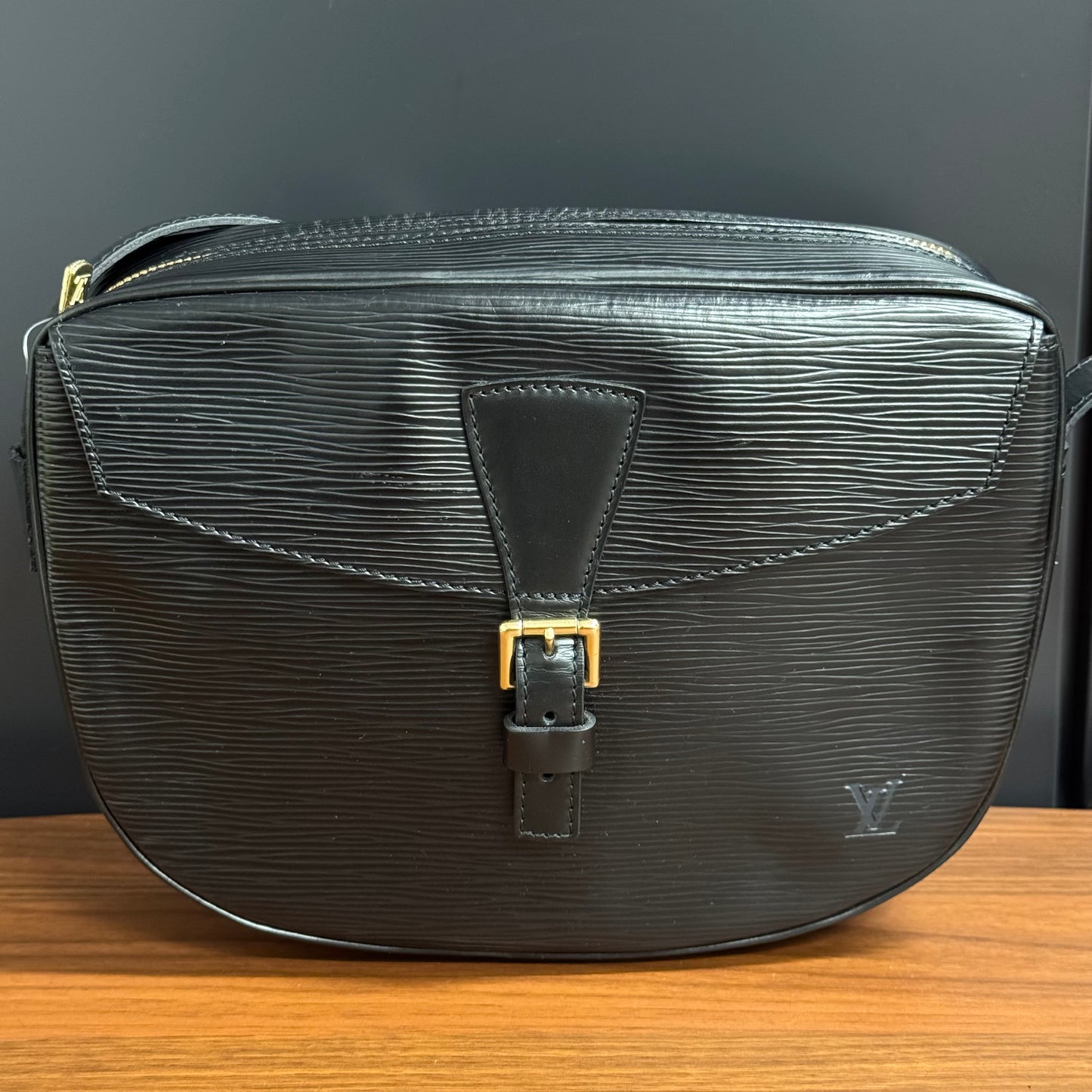 Louis Vuitton Jeune Fille