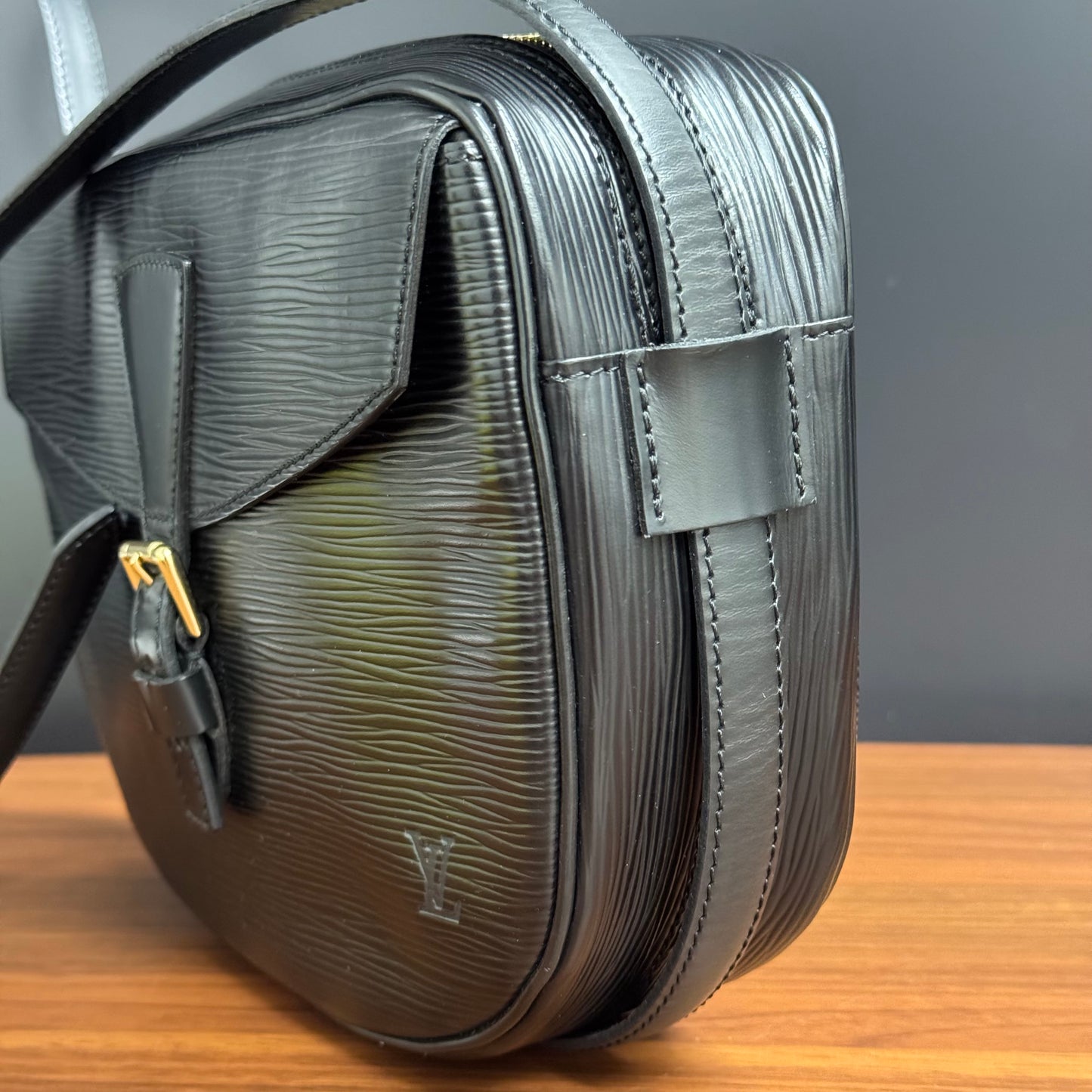 Louis Vuitton Jeune Fille