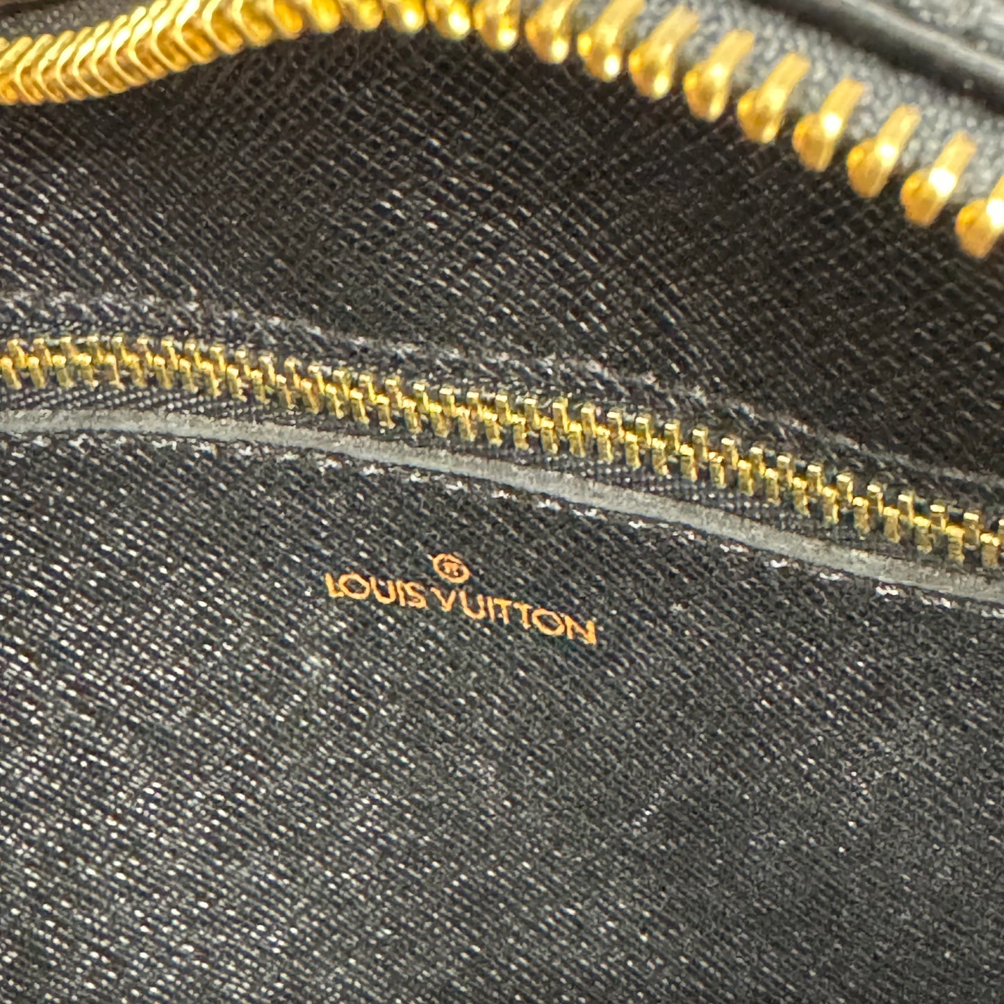 Louis Vuitton Jeune Fille