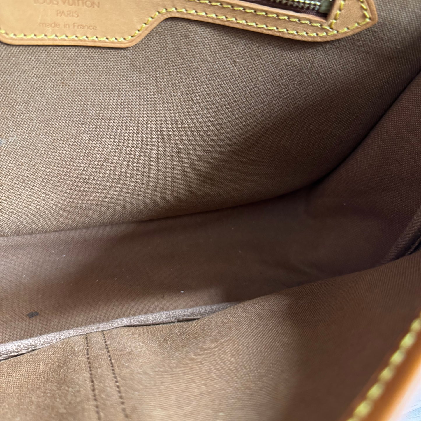 Louis Vuitton Gibecière