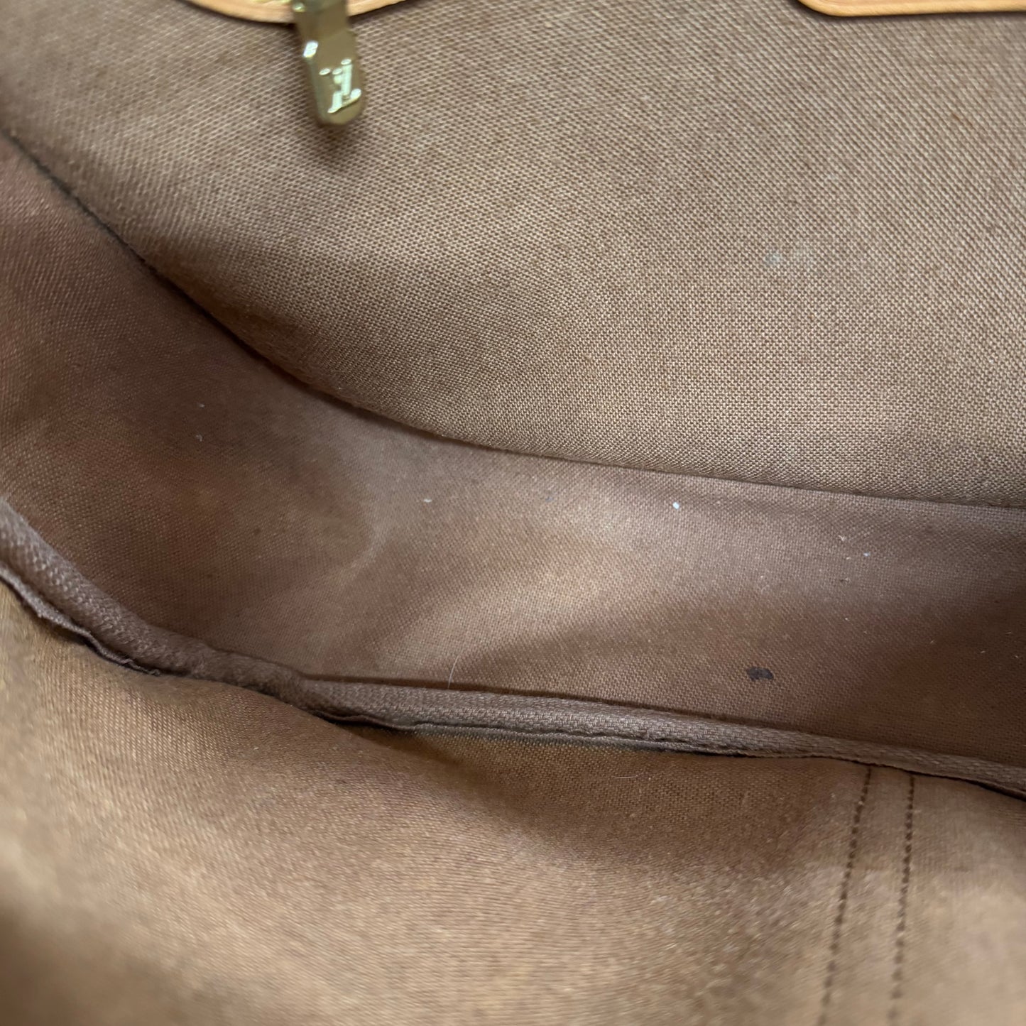 Louis Vuitton Gibecière