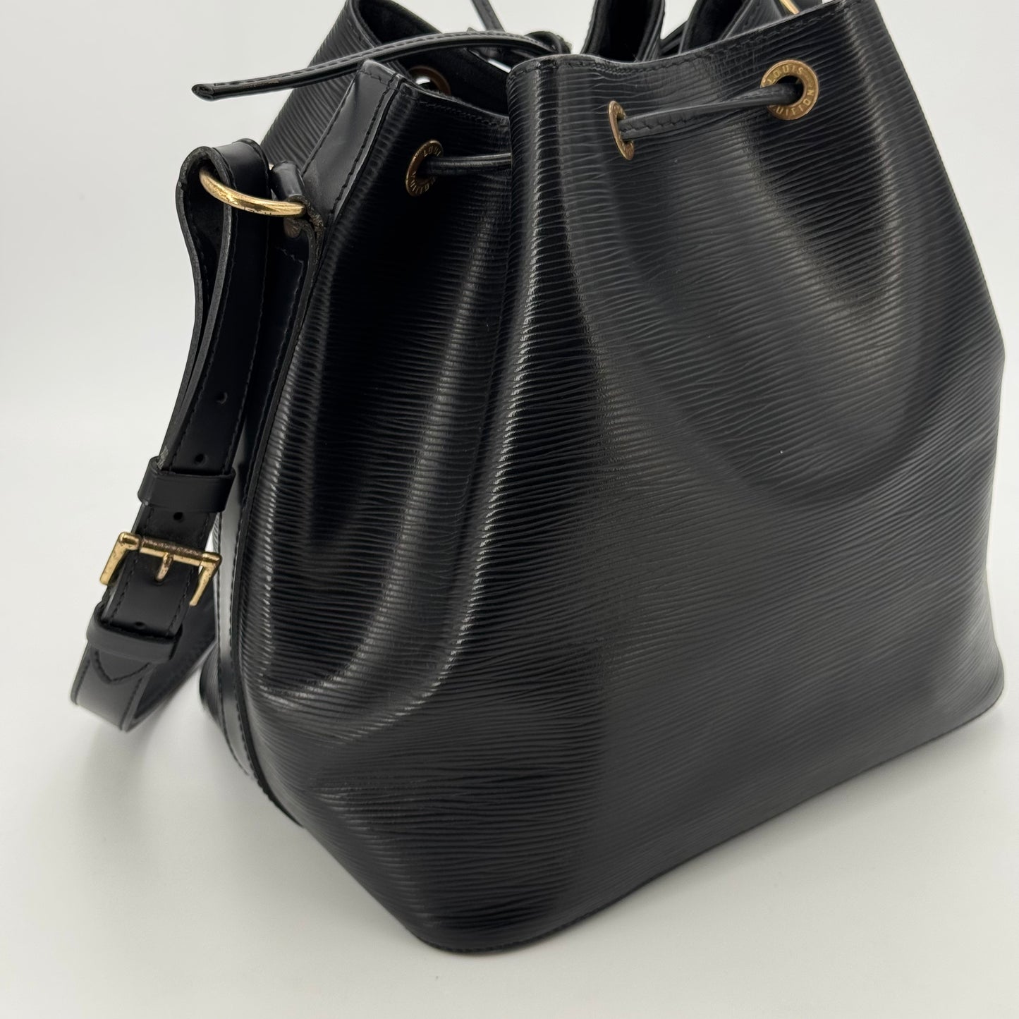 Louis Vuitton Noé noir PM