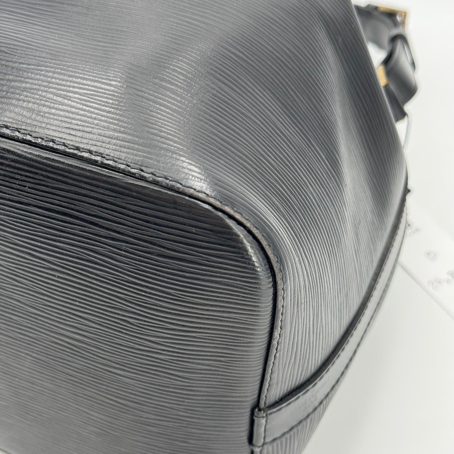 Louis Vuitton Noé noir PM