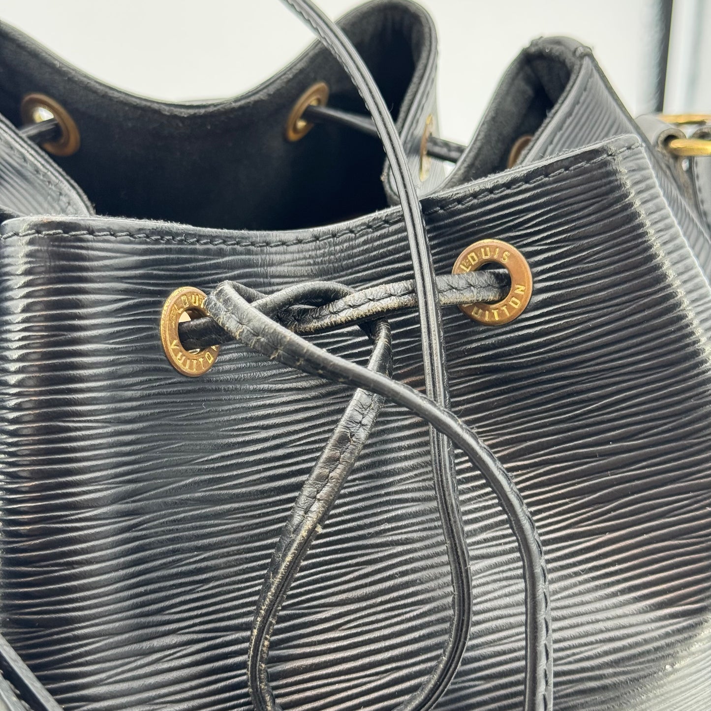 Louis Vuitton Noé noir PM