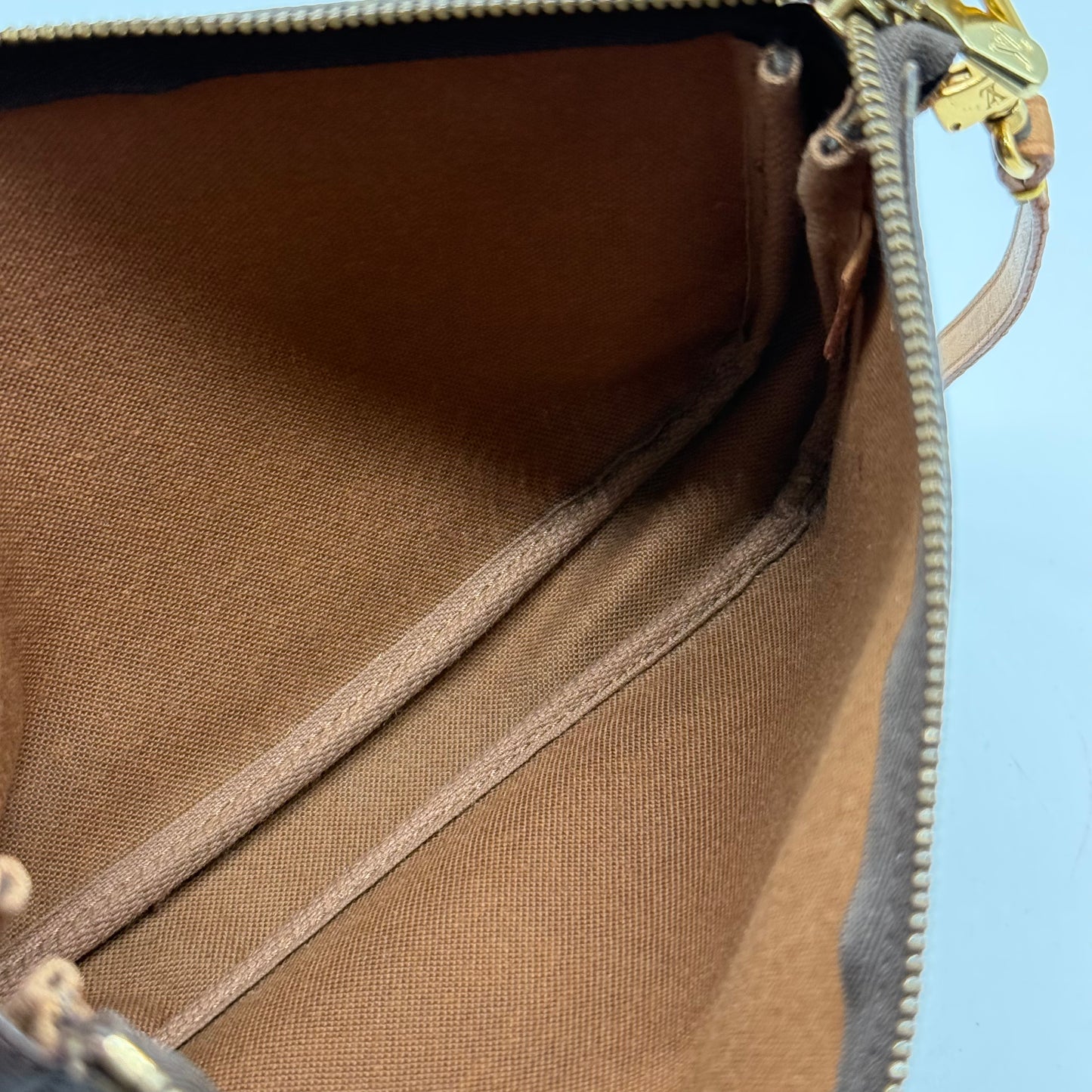 Louis Vuitton Pochette accessoire