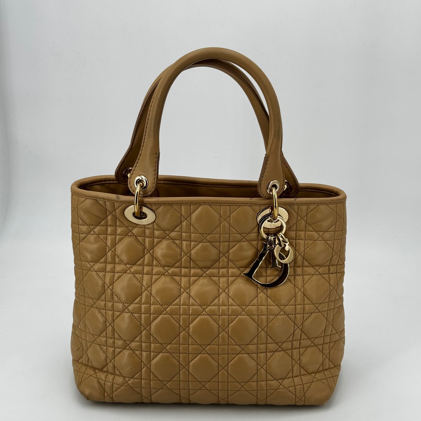 Dior Shopping