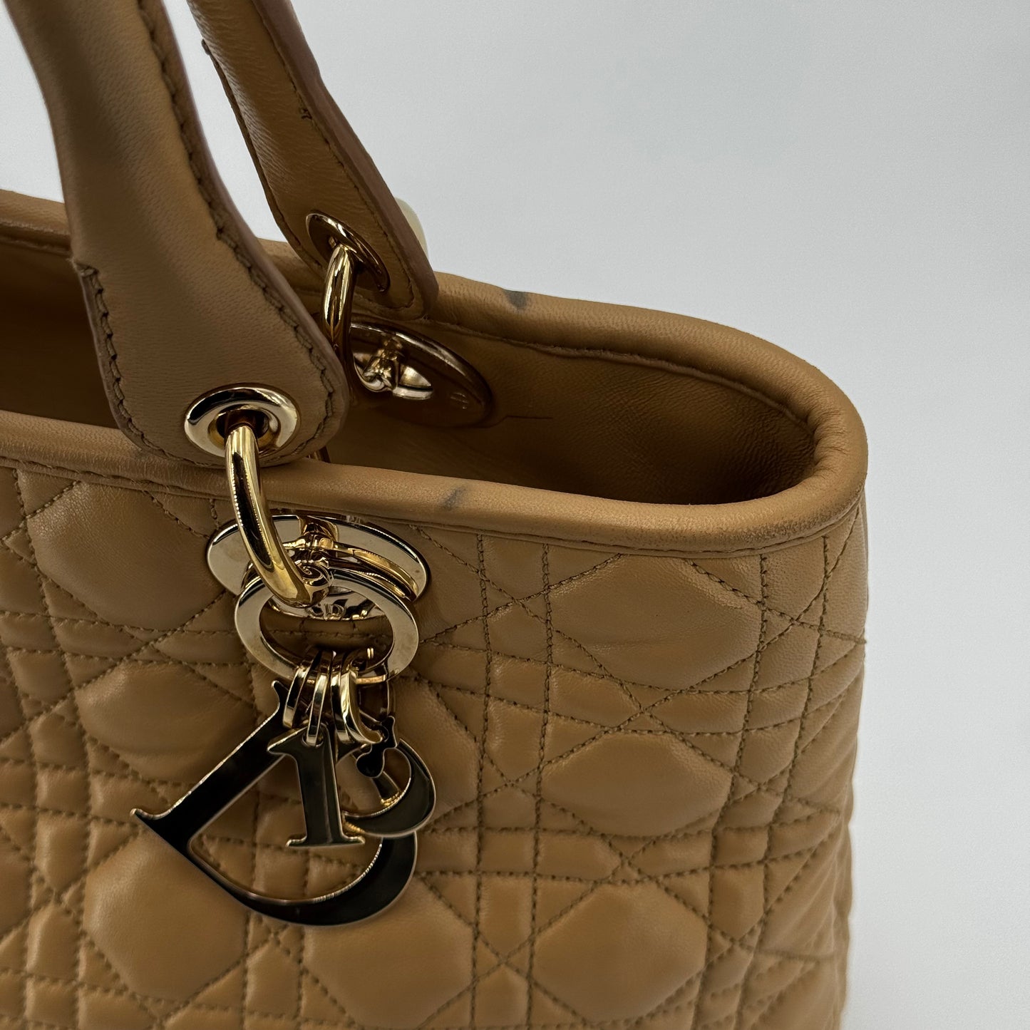 Dior Shopping