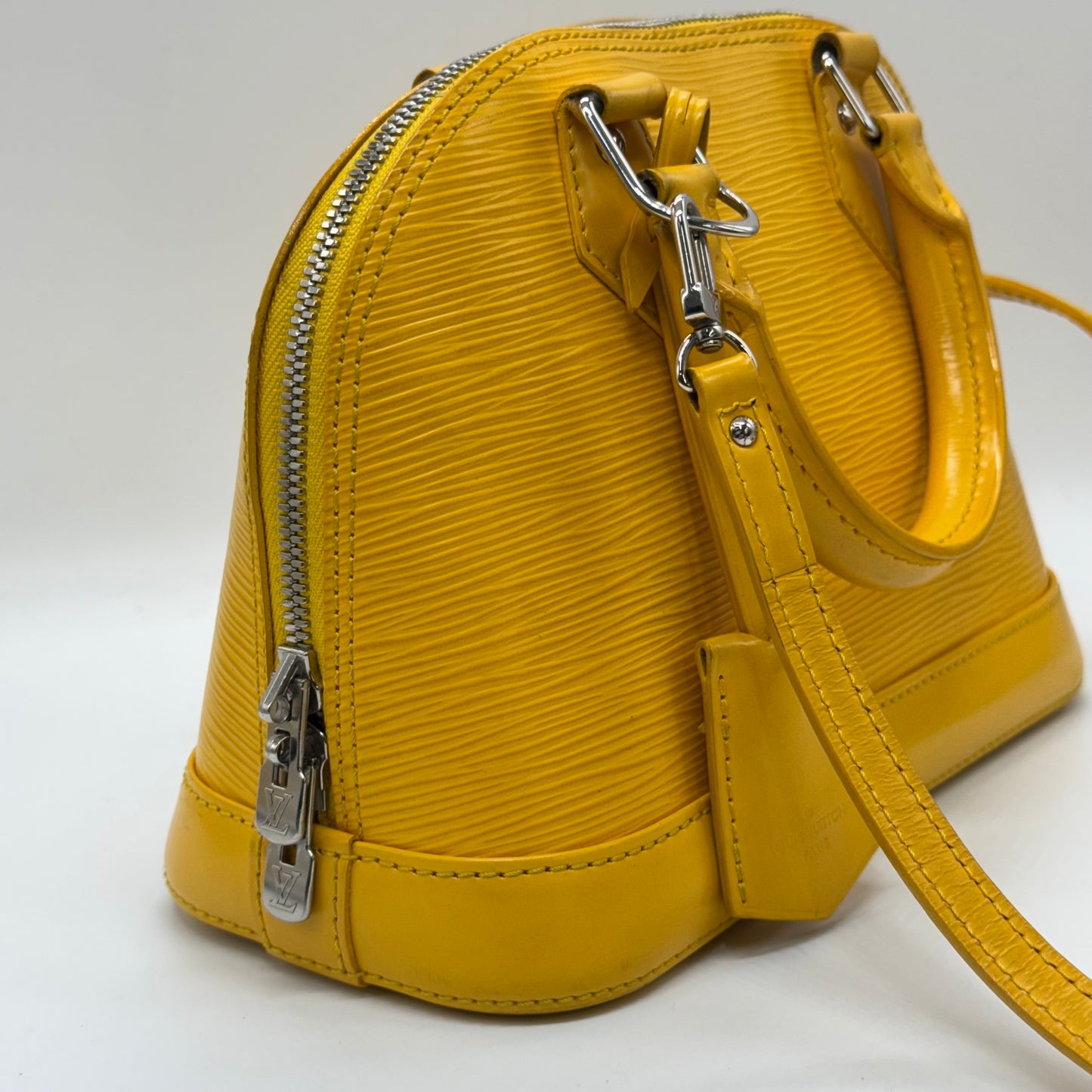 Louis Vuitton Alma BB