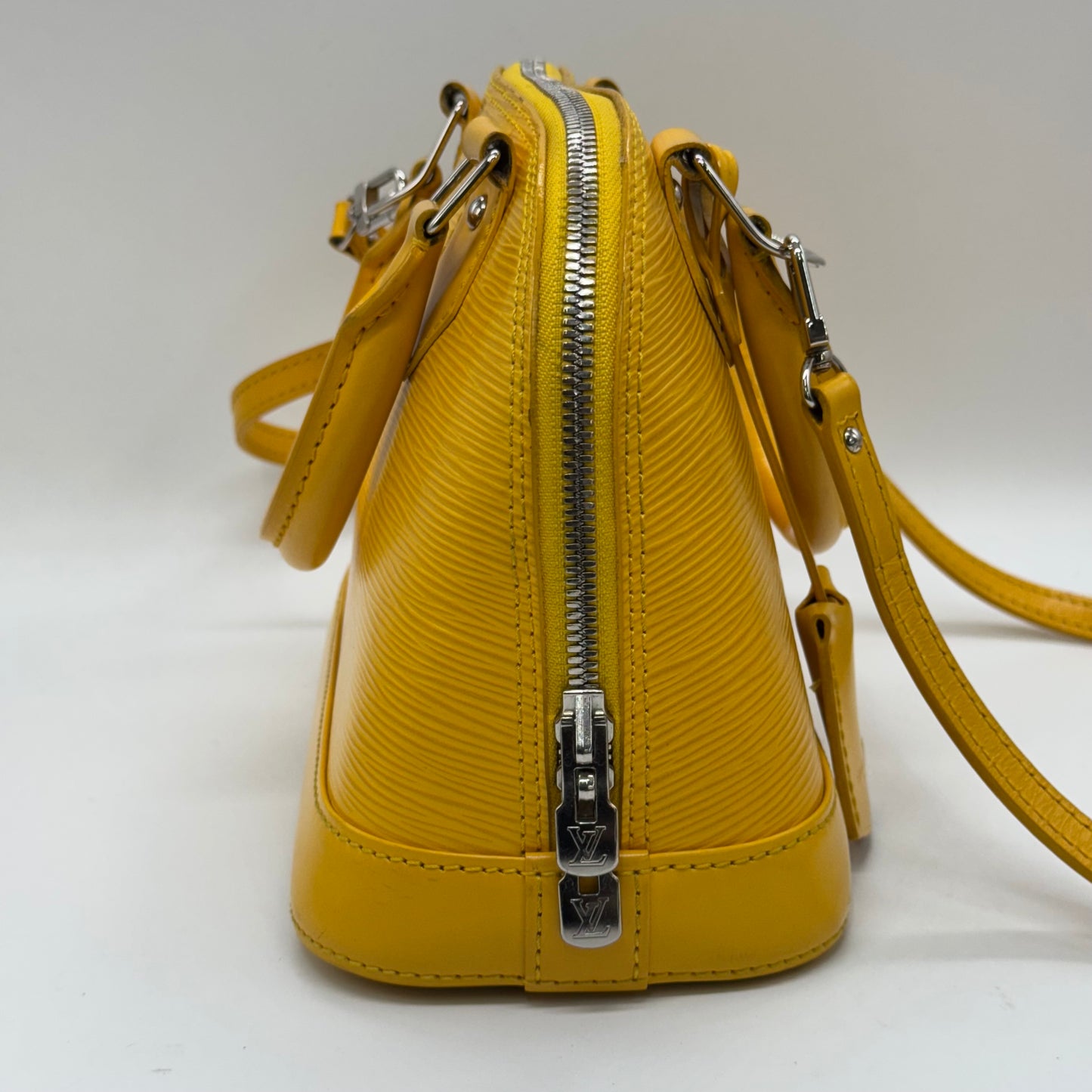 Louis Vuitton Alma BB